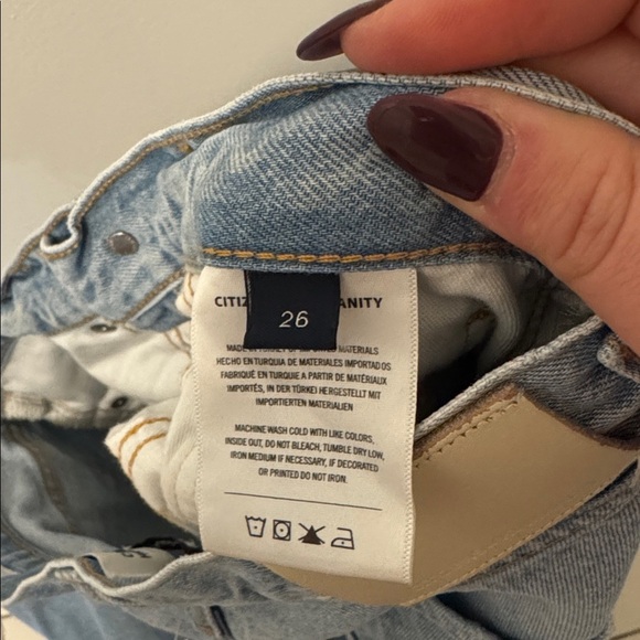 Citizens Of Humanity Light Wash Paloma Baggy with distressed hem 26 - Picture 6 of 8